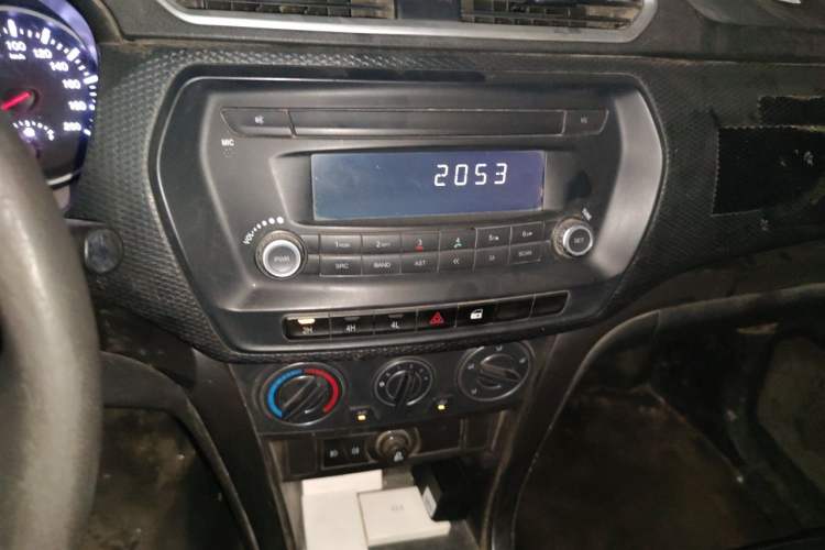 Used Great Wall Wingle 5 2021 2.4L Gasoline 4x4 Entry-Level Big Double-Cab China VI 4K22D4M Audio And AC Panel