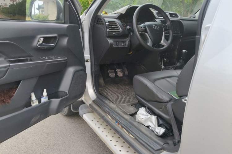 Used Great Wall Wingle 5 2021 2.0T Diesel Two-Wheel Drive Ultra-Value Big Double-Cab China VI GW4D20M Driver Seat