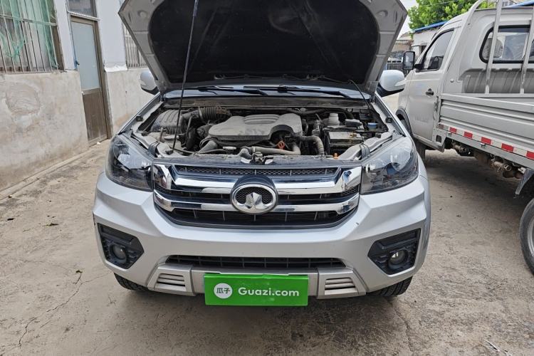 Used Great Wall Wingle 5 2021 2.0T Diesel 4x4 Elite Edition Flatbed Cargo Box China VI Standard GW4D20M Engine Bay