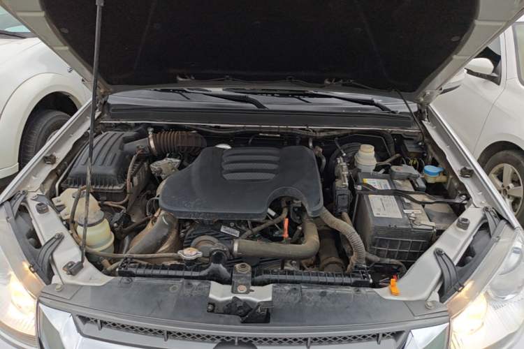 Used Great Wall Wingle 5 2021 2.0T Diesel 4x4 Elite Version Big Double Cab China VI Standard GW4D20M Engine Bay