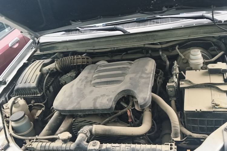 Used Great Wall Wingle 5 2021 2.0T Diesel Two-Wheel Drive Elite Version Big Double Cab China VI Standard GW4D20M Engine Bay