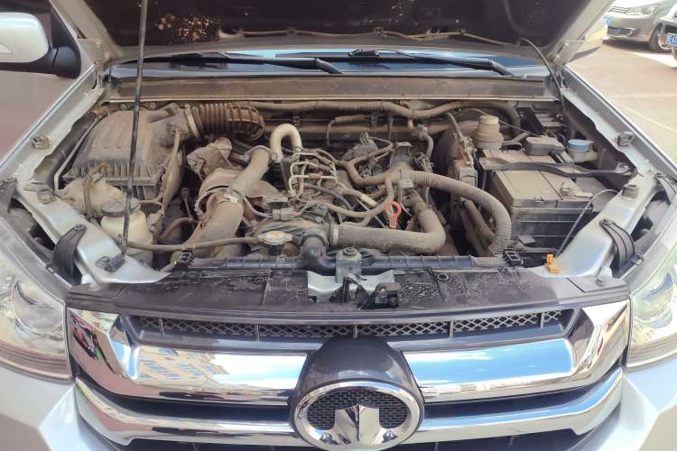 Used Great Wall Wingle 5 2021 2.0T Diesel 4x4 Ultra-Value Big Double-Cab China VI GW4D20M Engine Bay