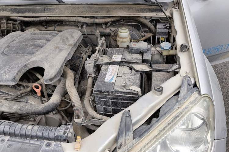 Used Great Wall Wingle 5 2021 2.0T Diesel Two-Wheel Drive Elite Version Big Double Cab China VI Standard GW4D20M Engine Bay Left