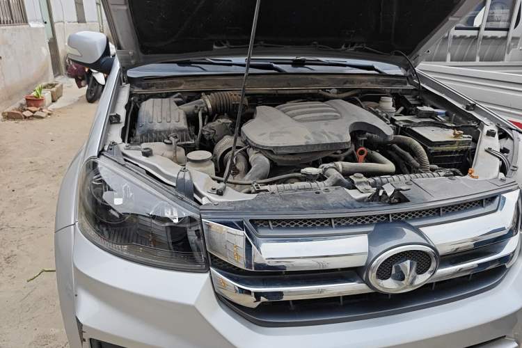 Used Great Wall Wingle 5 2021 2.0T Diesel 4x4 Elite Edition Flatbed Cargo Box China VI Standard GW4D20M Engine Bay Right