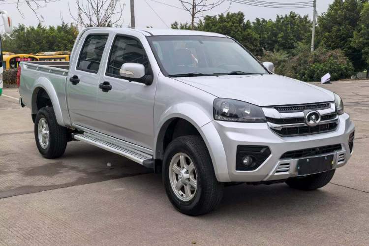 Used Great Wall Wingle 5 2021 2.0T Diesel Two-Wheel Drive Elite Version with Flat Bed Cargo Box China VI Emission Standard GW4D20M Exterior 1