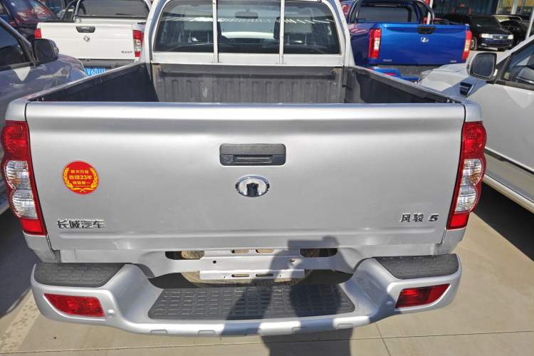 Used Great Wall Wingle 5 2021 2.0T Diesel Two-Wheel Drive Elite Version Big Double Cab China VI Standard GW4D20M Exterior 4