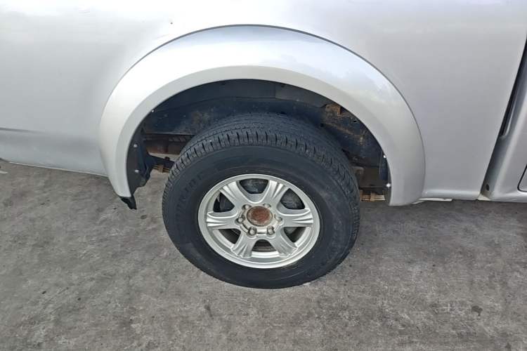 Used Great Wall Wingle 5 2021 2.0T Diesel Two-Wheel Drive Elite Version Big Double Cab China VI Standard GW4D20M Exterior 5