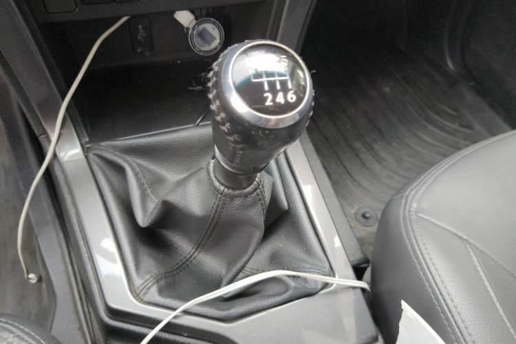 Used Great Wall Wingle 5 2021 2.0T Diesel Two-Wheel Drive Ultra-Value Big Double-Cab China VI GW4D20M Gear Lever