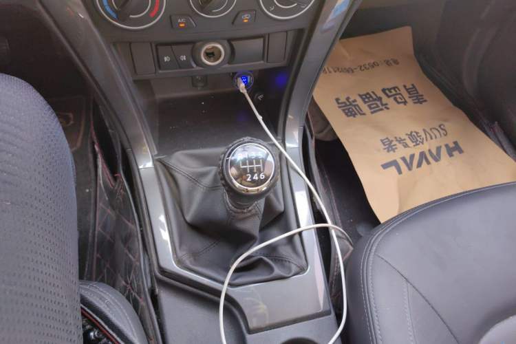 Used Great Wall Wingle 5 2021 2.0T Diesel Two-Wheel Drive Elite Version Big Double Cab China VI Standard GW4D20M Gear Lever