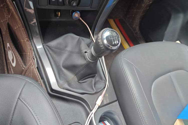 Used Great Wall Wingle 5 2021 2.0T Diesel Two-Wheel Drive Elite Version Big Double Cab China VI Standard GW4D20M Gear Lever