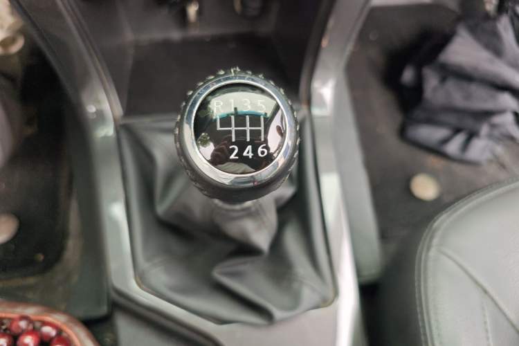 Used Great Wall Wingle 5 2021 2.0T Diesel Two-Wheel Drive Elite Version Big Double Cab China VI Standard GW4D20M Gear Lever