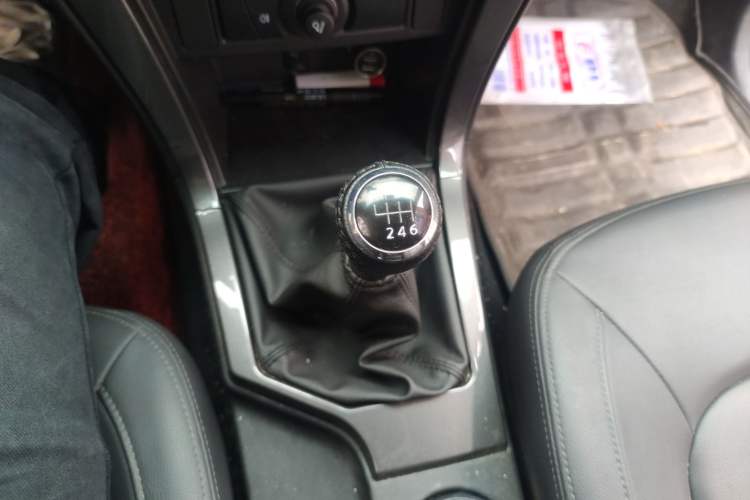 Used Great Wall Wingle 5 2021 2.0T Diesel Two-Wheel Drive Elite Version Big Double Cab China VI Standard GW4D20M Gear Lever