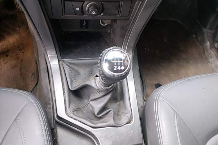 Used Great Wall Wingle 5 2021 2.0T Diesel Two-Wheel Drive Ultra-Value Big Double-Cab China VI GW4D20M Gear Lever