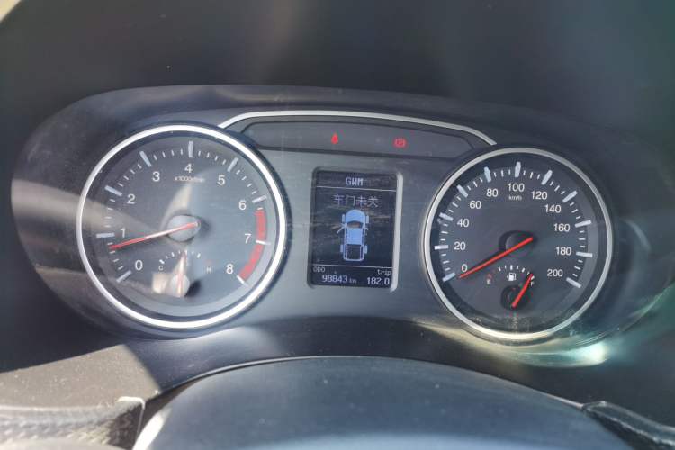Used Great Wall Wingle 5 2021 1.5T Two-Wheel Drive "Dry Meal" Value Edition with an Extra-Long 1820mm Cargo Bed Equipped with GW4G15K Engine Instrument Cluster