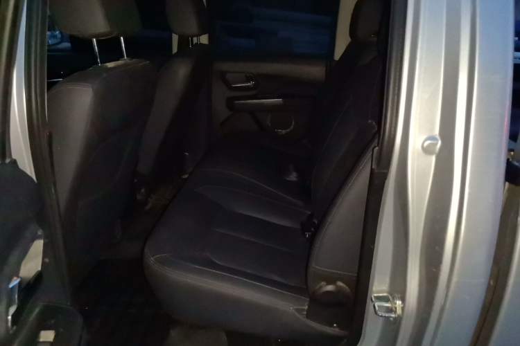 Used Great Wall Wingle 5 2021 2.0T Diesel Two-Wheel Drive Elite Version Big Double Cab China VI Standard GW4D20M Interior 4