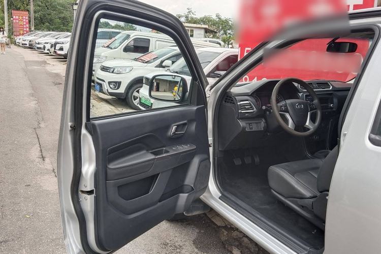 Used Great Wall Wingle 5 2021 2.0T Diesel Two-Wheel Drive Elite Version with Long Cargo Bed China VI Emission Standard GW4D20M Interior 9