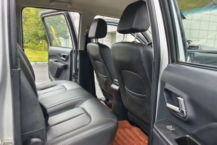 Used Great Wall Wingle 5 2021 2.0T Diesel Two-Wheel Drive Elite Version Big Double Cab China VI Standard GW4D20M Interior 9