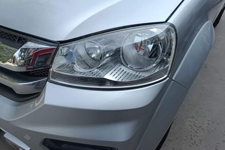 Used Great Wall Wingle 5 2021 2.0T Diesel Two-Wheel Drive Elite Version Big Double Cab China VI Standard GW4D20M Left Front Headlight