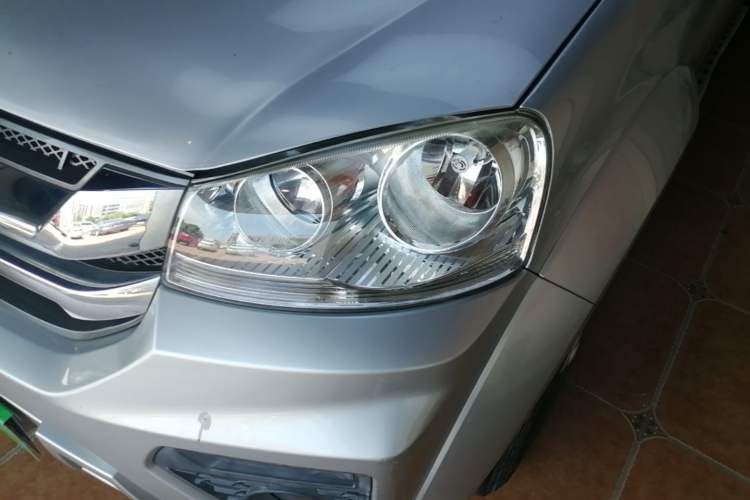 Used Great Wall Wingle 5 2021 2.0T Diesel Two-Wheel Drive Elite Version Big Double Cab China VI Standard GW4D20M Left Front Headlight