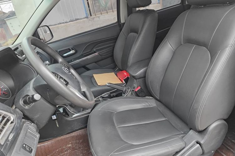 Used Great Wall Wingle 5 2021 2.0T Diesel 4x4 Elite Edition Flatbed Cargo Box China VI Standard GW4D20M Left Front Seat
