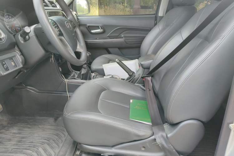 Used Great Wall Wingle 5 2021 2.0T Diesel Two-Wheel Drive Ultra-Value Big Double-Cab China VI GW4D20M Left Front Seat