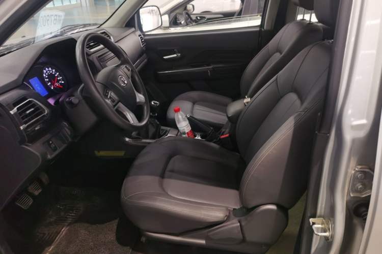 Used Great Wall Wingle 5 2021 2.0T Diesel Two-Wheel Drive Elite Version Big Double Cab China VI Standard GW4D20M Left Front Seat