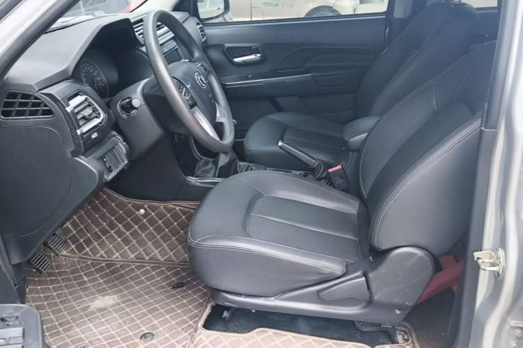 Used Great Wall Wingle 5 2021 2.0T Diesel Two-Wheel Drive Elite Version Big Double Cab China VI Standard GW4D20M Left Front Seat