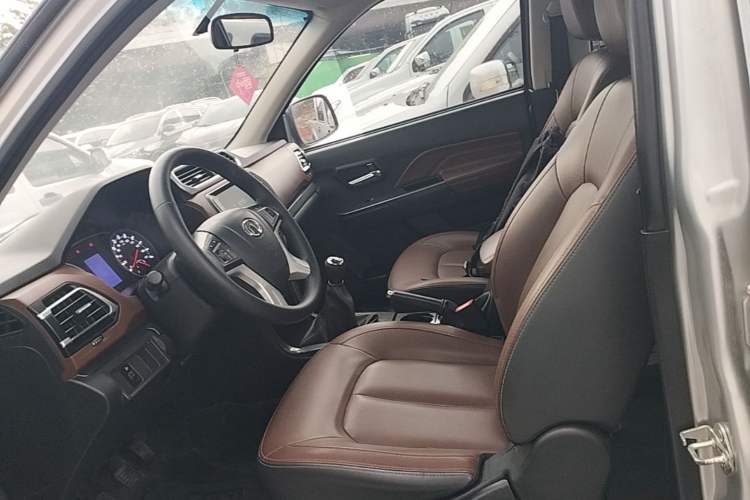 Used Great Wall Wingle 5 2021 2.4L Gasoline 4x4 Elite Version Big Double Cab China VI Emission Standard 4K22D4M Left Front Seat