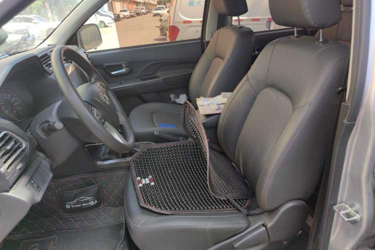 Used Great Wall Wingle 5 2021 2.0T Diesel Two-Wheel Drive Elite Version Big Double Cab China VI Standard GW4D20M Left Front Seat