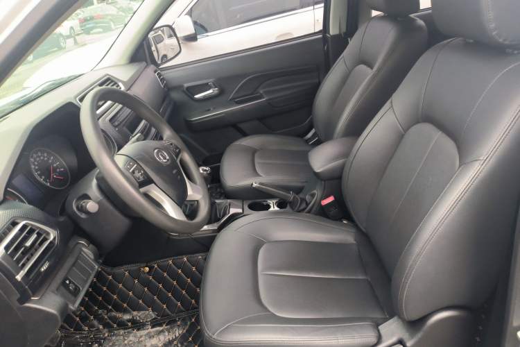 Used Great Wall Wingle 5 2021 2.0T Diesel Two-Wheel Drive Elite Version Big Double Cab China VI Standard GW4D20M Left Front Seat