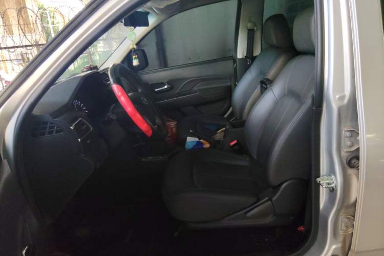 Used Great Wall Wingle 5 2021 2.0T Diesel Two-Wheel Drive Elite Version Big Double Cab China VI Standard GW4D20M Left Front Seat