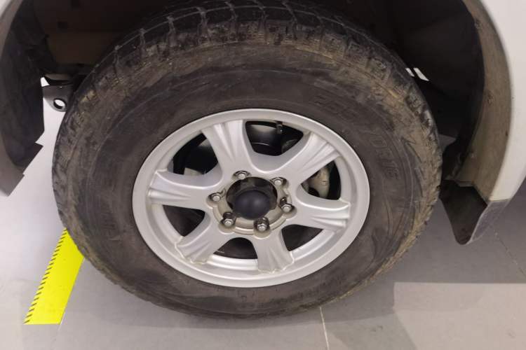 Used Great Wall Wingle 5 2021 2.0T Diesel Two-Wheel Drive Elite Version Big Double Cab China VI Standard GW4D20M Left Front Wheel Hub