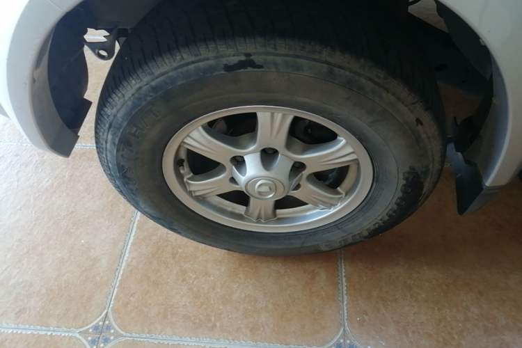 Used Great Wall Wingle 5 2021 2.0T Diesel Two-Wheel Drive Elite Version Big Double Cab China VI Standard GW4D20M Left Front Wheel Hub