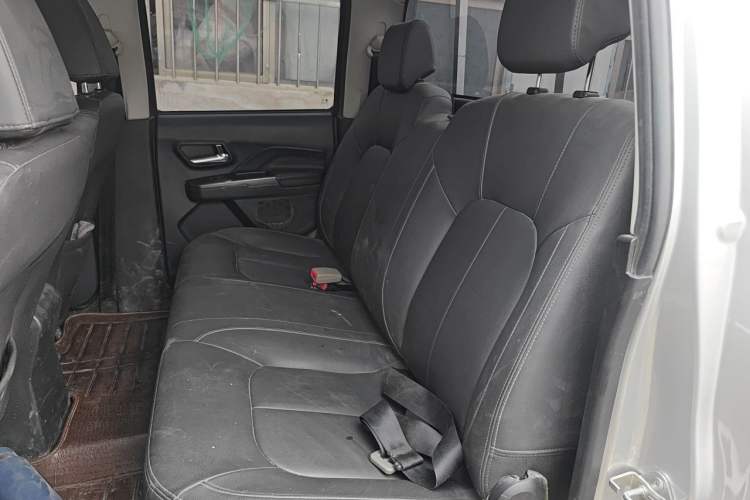 Used Great Wall Wingle 5 2021 2.0T Diesel 4x4 Elite Edition Flatbed Cargo Box China VI Standard GW4D20M Left Rear Seat