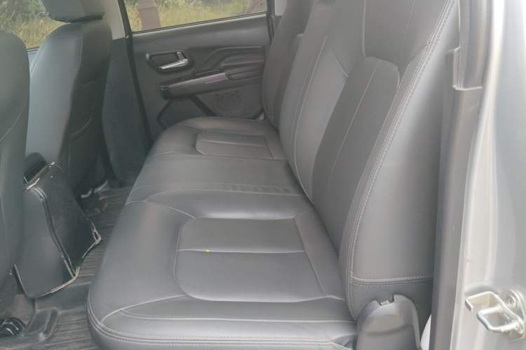 Used Great Wall Wingle 5 2021 2.0T Diesel Two-Wheel Drive Ultra-Value Big Double-Cab China VI GW4D20M Left Rear Seat