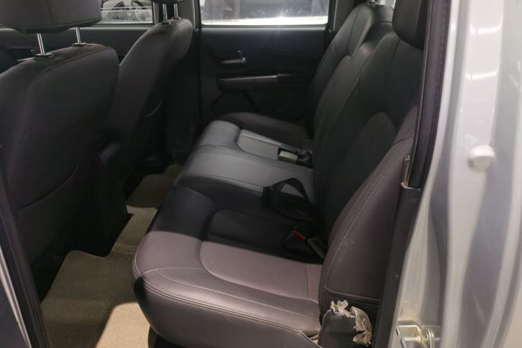 Used Great Wall Wingle 5 2021 2.0T Diesel Two-Wheel Drive Elite Version Big Double Cab China VI Standard GW4D20M Left Rear Seat