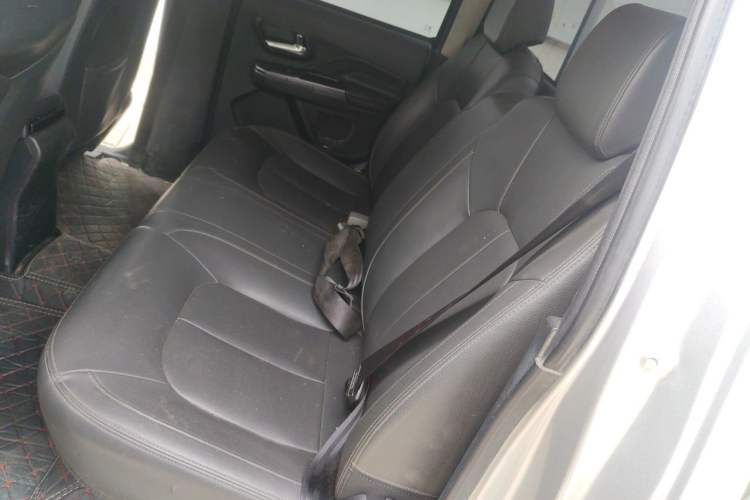 Used Great Wall Wingle 5 2021 2.4L Gasoline Two-Wheel-Drive Progressive Version Big Double Cab China VI Emission Standard 4K22D4M Left Rear Seat