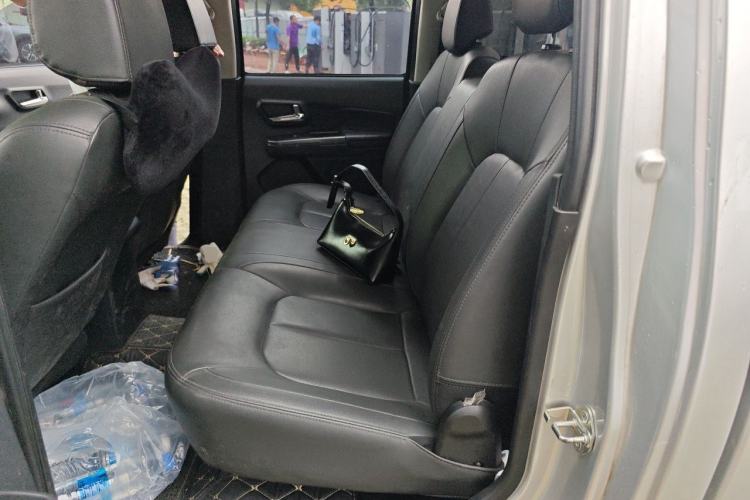 Used Great Wall Wingle 5 2021 2.0T Diesel Two-Wheel Drive Elite Version Big Double Cab China VI Standard GW4D20M Left Rear Seat