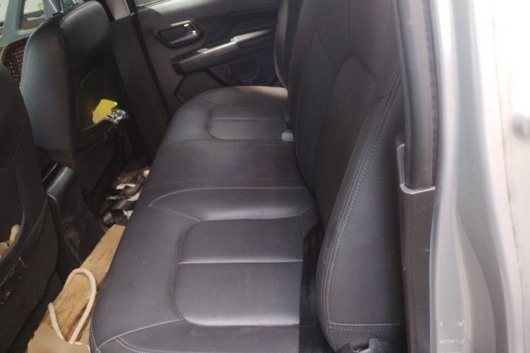 Used Great Wall Wingle 5 2021 2.0T Diesel Two-Wheel Drive Elite Version with Long Cargo Bed China VI Emission Standard GW4D20M Left Rear Seat