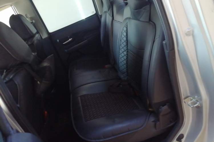 Used Great Wall Wingle 5 2021 2.0T Diesel Two-Wheel Drive Elite Version Big Double Cab China VI Standard GW4D20M Left Rear Seat
