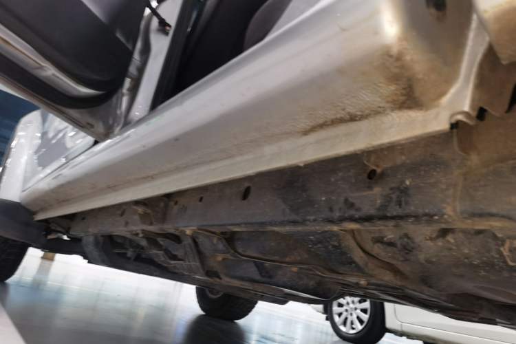 Used Great Wall Wingle 5 2021 2.0T Diesel Two-Wheel Drive Elite Version Big Double Cab China VI Standard GW4D20M Left Side Sill