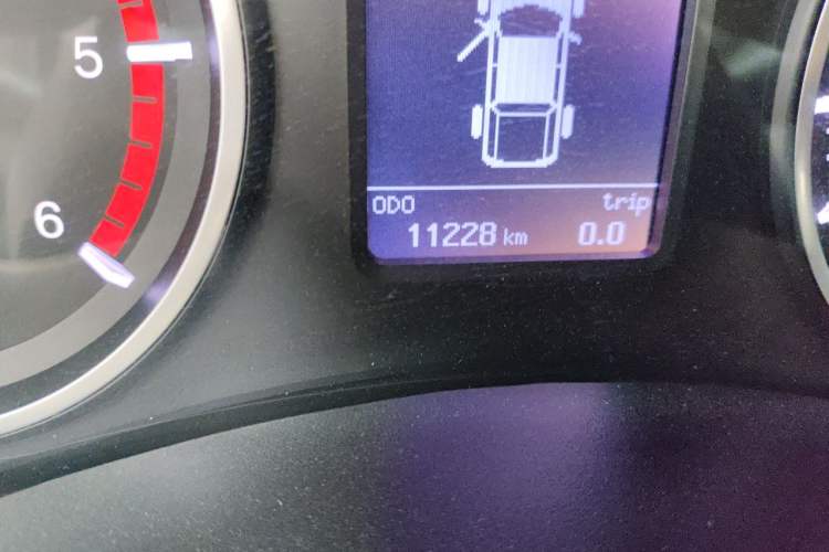 Used Great Wall Wingle 5 2021 2.0T Diesel Two-Wheel Drive Elite Version Big Double Cab China VI Standard GW4D20M Odometer Close Up
