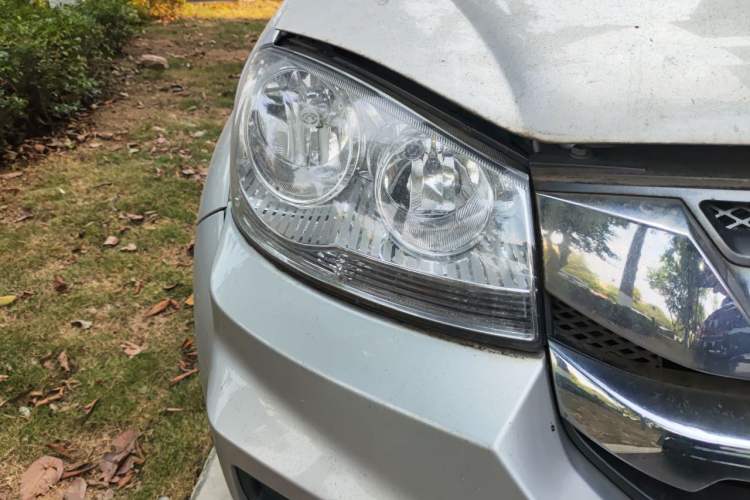 Used Great Wall Wingle 5 2021 2.0T Diesel Two-Wheel Drive Elite Version Big Double Cab China VI Standard GW4D20M Right Front Headlight