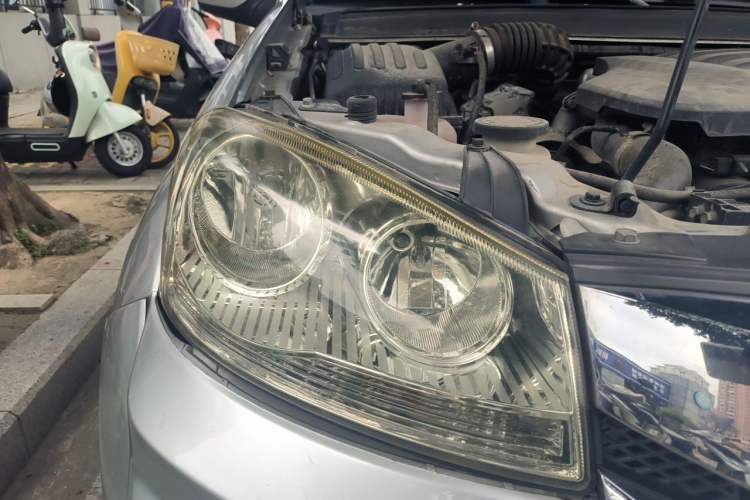 Used Great Wall Wingle 5 2021 2.0T Diesel Two-Wheel Drive Elite Version Big Double Cab China VI Standard GW4D20M Right Front Headlight
