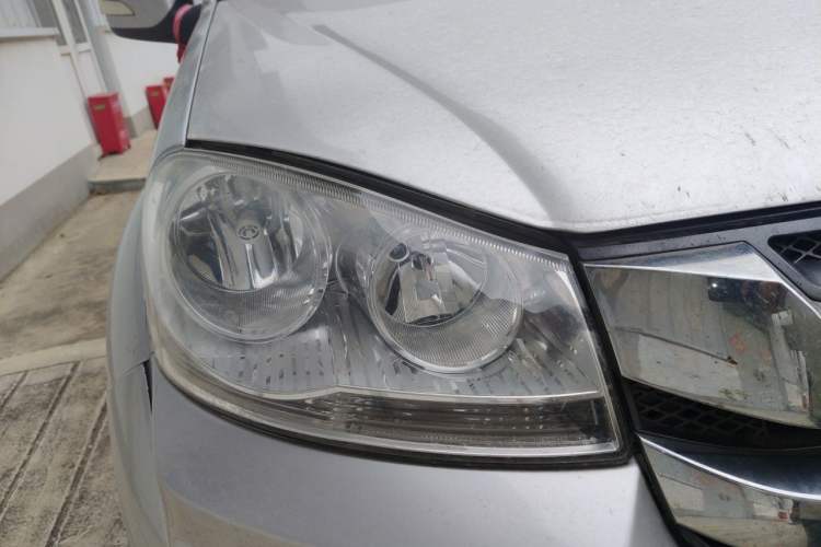 Used Great Wall Wingle 5 2021 2.4L Gasoline Two-Wheel-Drive Progressive Version Big Double Cab China VI Emission Standard 4K22D4M Right Front Headlight