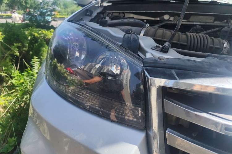 Used Great Wall Wingle 5 2021 2.4L Gasoline Two-Wheel-Drive Elite Version Big Double Cab China VI Emission Standard 4K22D4M Right Front Headlight