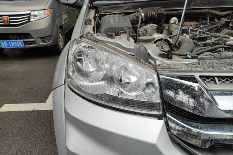 Used Great Wall Wingle 5 2021 2.0T Diesel 4x4 Ultra-Value Big Double-Cab China VI GW4D20M Right Front Headlight