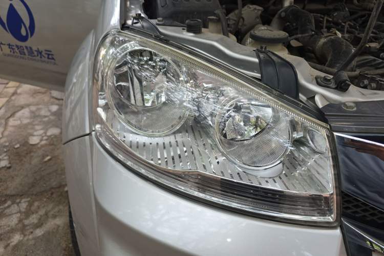 Used Great Wall Wingle 5 2021 2.0T Diesel Two-Wheel Drive Ultra-Value Big Double-Cab China VI GW4D20M Right Front Headlight