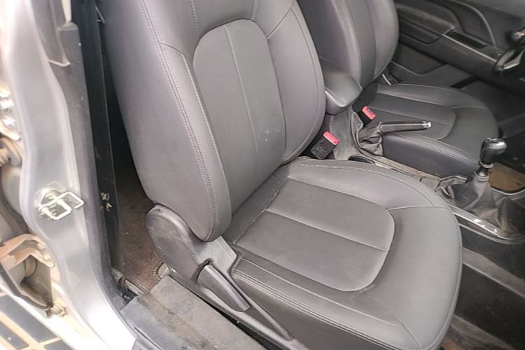 Used Great Wall Wingle 5 2021 2.0T Diesel Two-Wheel Drive Ultra-Value Big Double-Cab China VI GW4D20M Right Front Seat