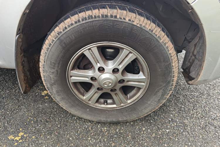 Used Great Wall Wingle 5 2021 1.5T Two-Wheel Drive "Dry Meal" Value Edition with an Extra-Long 1820mm Cargo Bed Equipped with GW4G15K Engine Right Front Wheel Hub